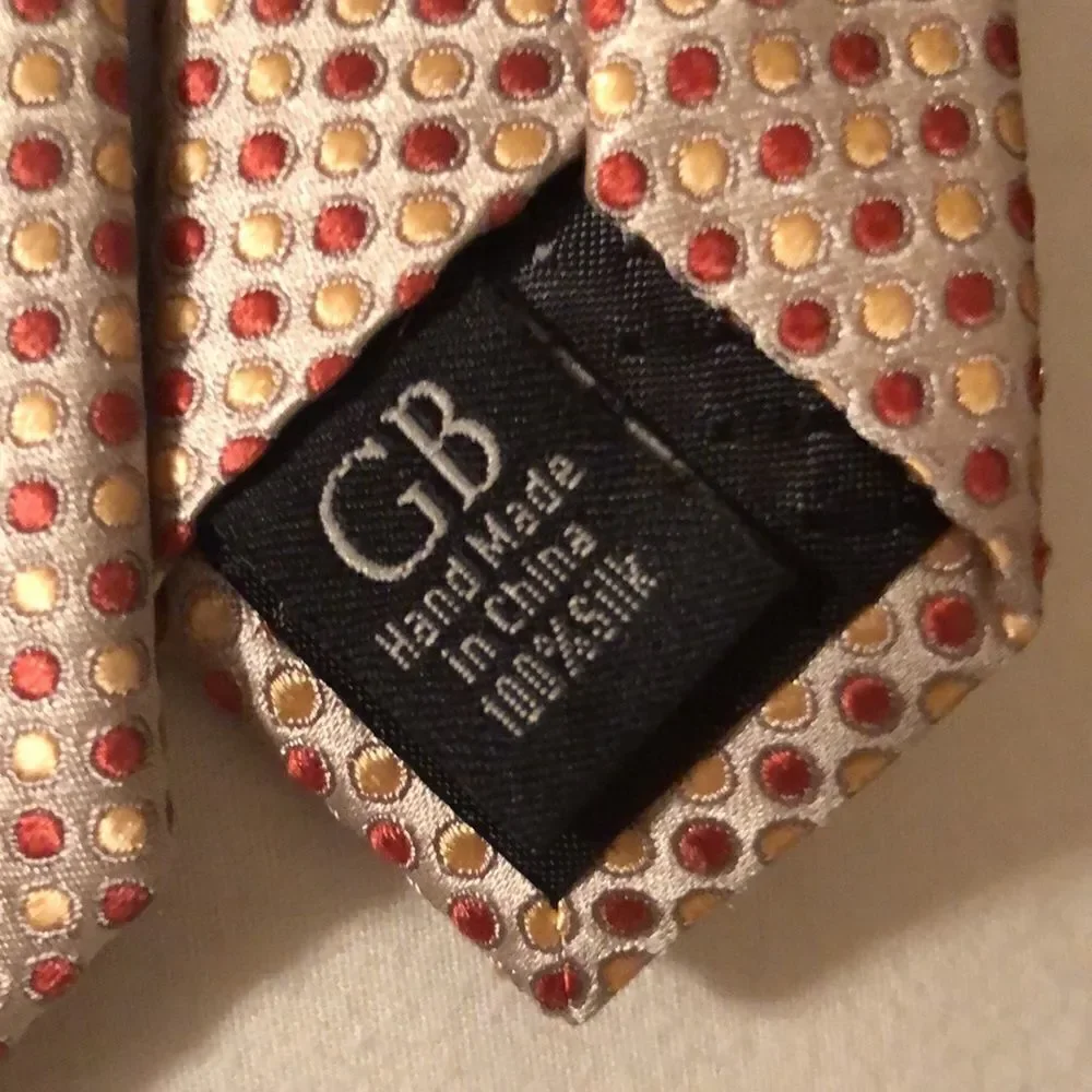 Geoffrey Beene color shown